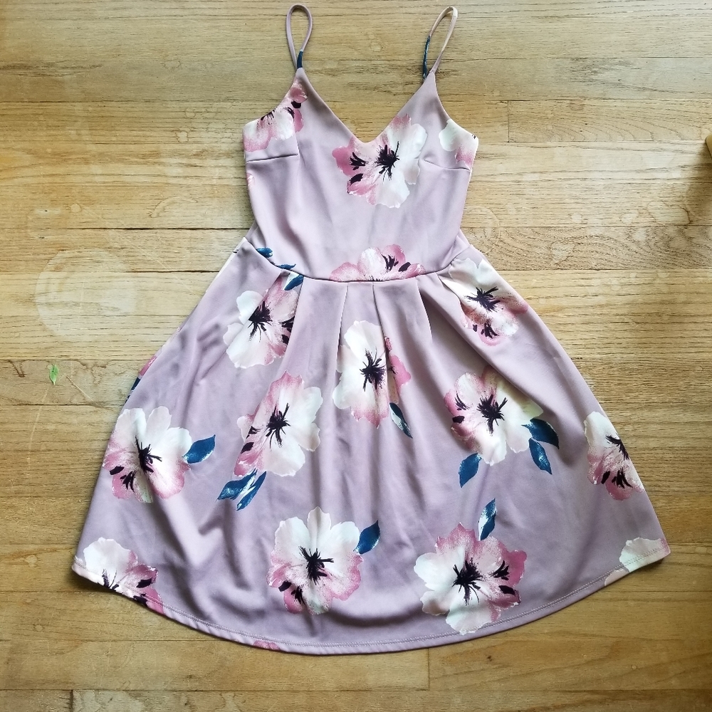 Soprano Lavender and Floral Dress Size Small